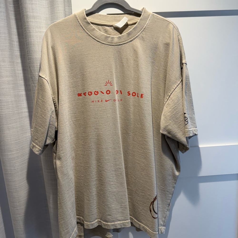 Nike Golf Raggio Di Sole Beige Graphic Short-Sleeve T-Shirt